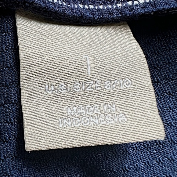 CHICO’S | NWOT ZENERGY SKORT NAVY BLUE & WHITE STRIPED UPF 50 | SIZE: 8/10 - Picture 12 of 13